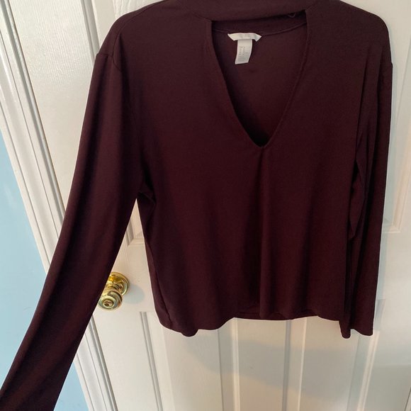 H&M Maroon Faux Choker Long Sleeve Top - Picture 2 of 4